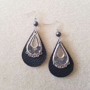 Tear drop Leather Earrings